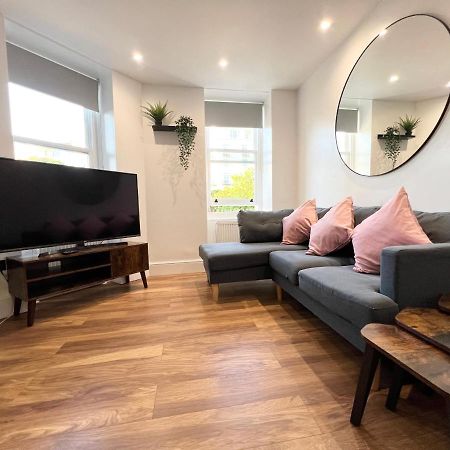 Lovely Apartment, One Minute From Bournemouth Beach And Town. Экстерьер фото